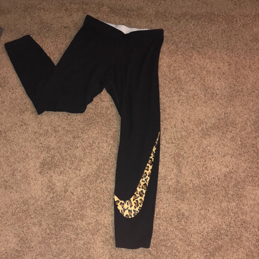 Nike leggings